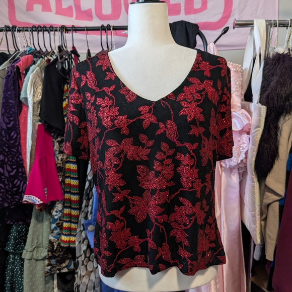 Ronni Nicole Tops - Ronni Nicole Black and Red Floral Glitter Design Top